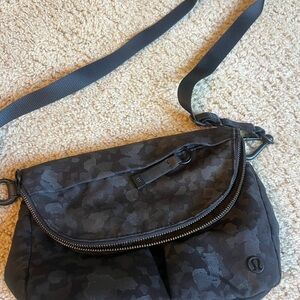 lululemon athletica Black Camouflage Bag. Festival bag